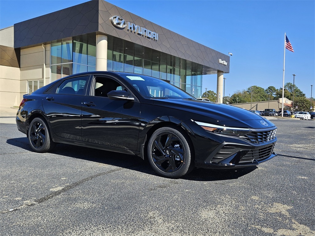 2026 Hyundai Elantra SEL's photo