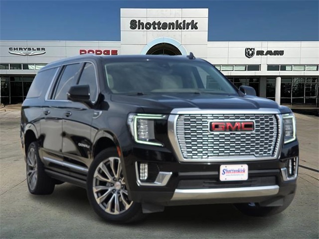 2021 GMC Yukon XL Denali's photo
