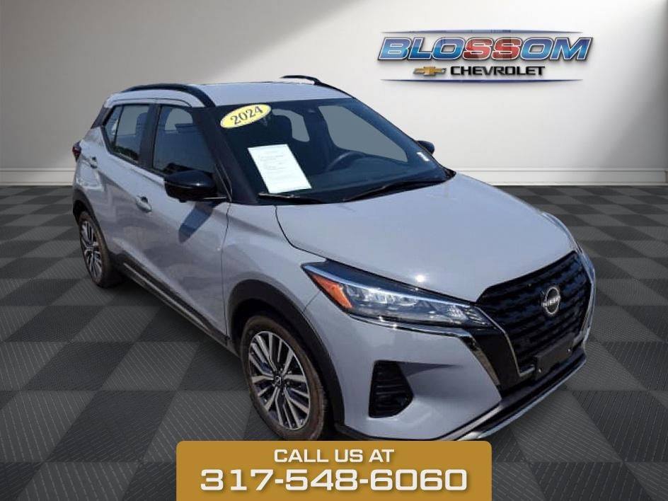 2024 Boulder Gray Nissan Kicks SR SUV