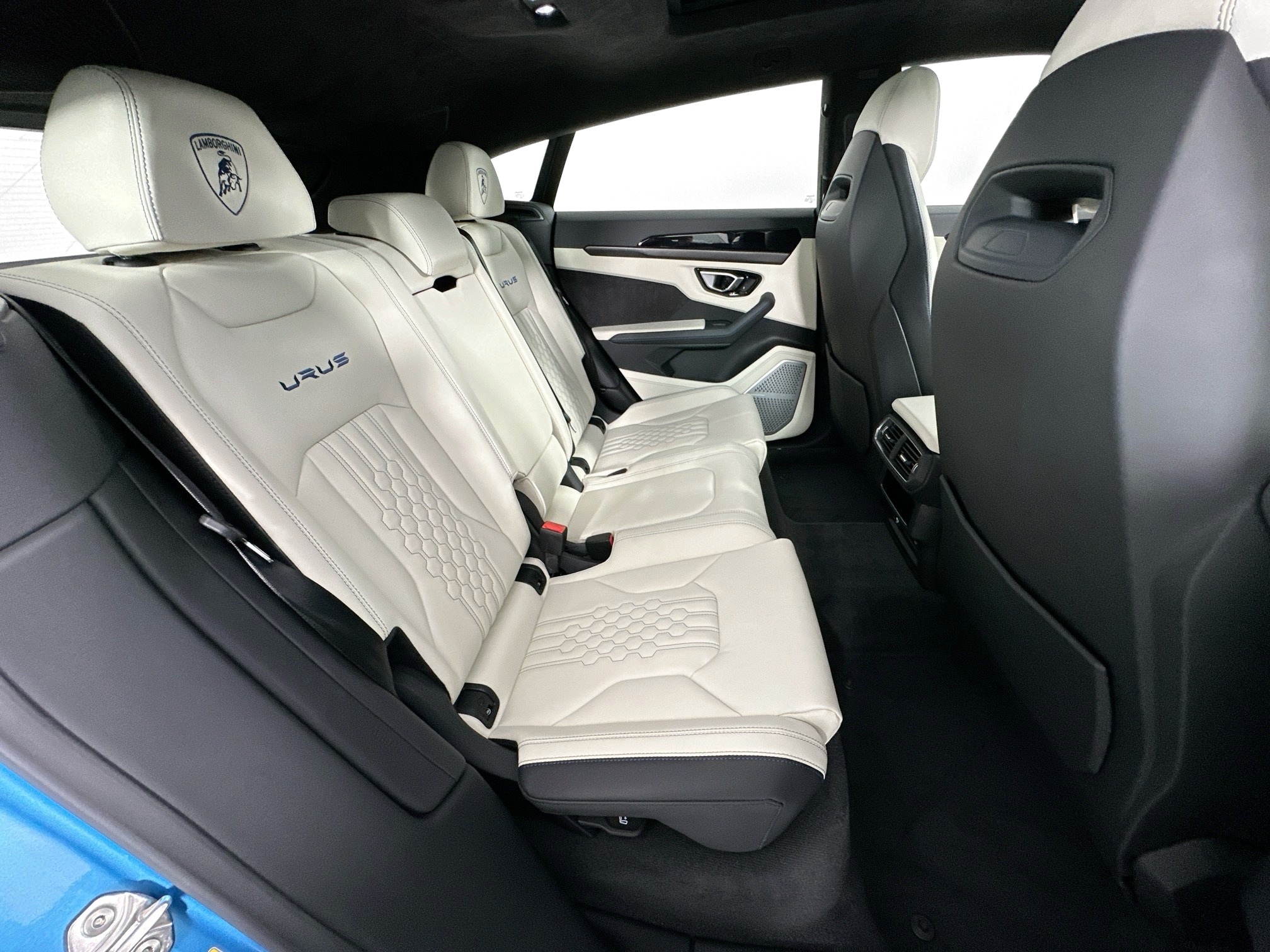 used 2023 Lamborghini Urus car, priced at $264,995