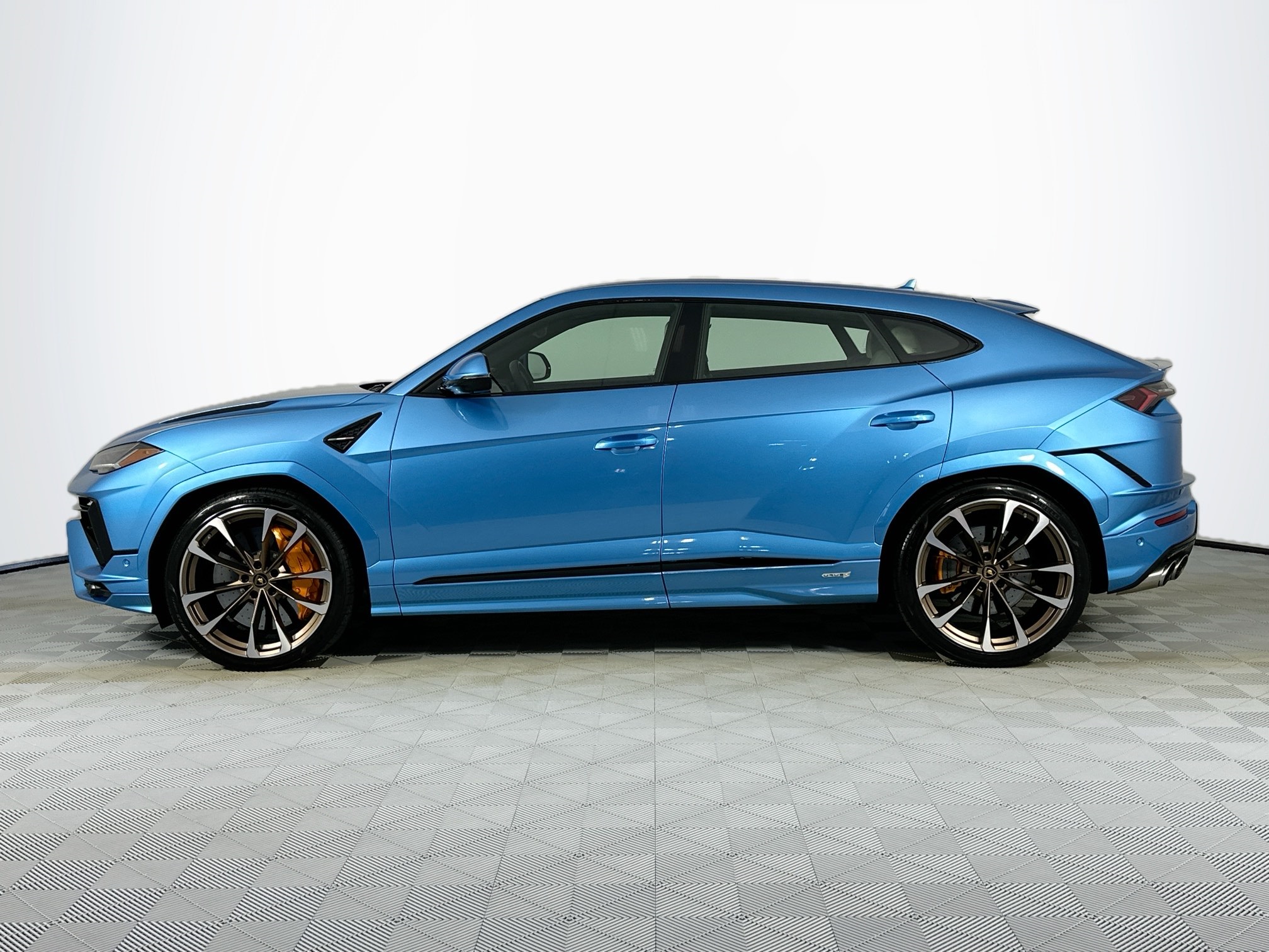 used 2023 Lamborghini Urus car, priced at $264,995
