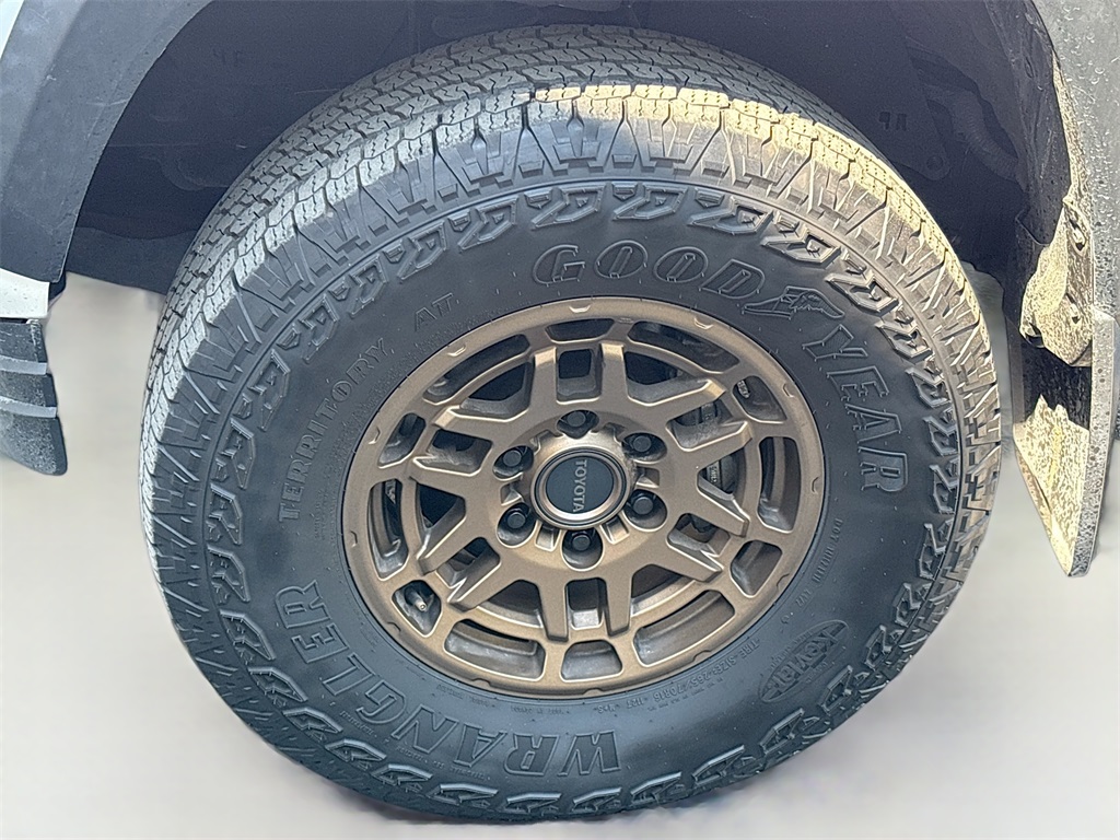 2023 Toyota Tacoma Trail Edition photo 27