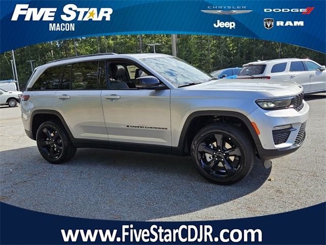 2025 Jeep Grand Cherokee Limited's photo