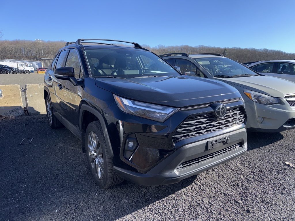 2024 Toyota RAV4 XLE Premium's photo