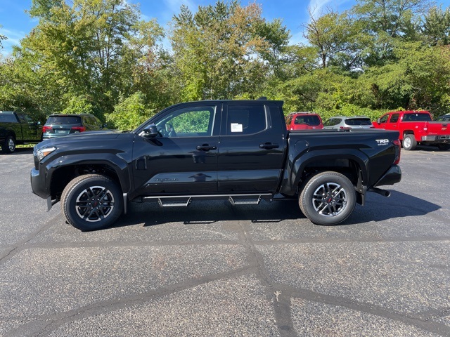 2025 Toyota Tacoma TRD Sport Double Cab photo 2