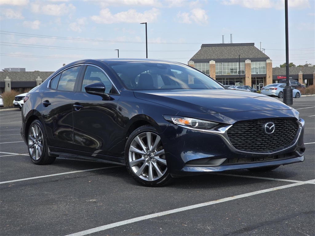 2021 Mazda Mazda3 Select photo 2