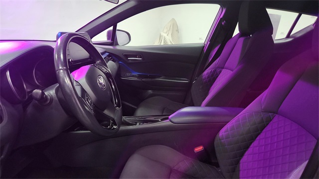 2021 Toyota C-HR XLE FWD 2021 Toyota C-HR XLE FWD