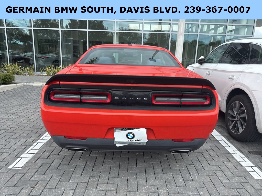 2019 Dodge Challenger SXT photo 13