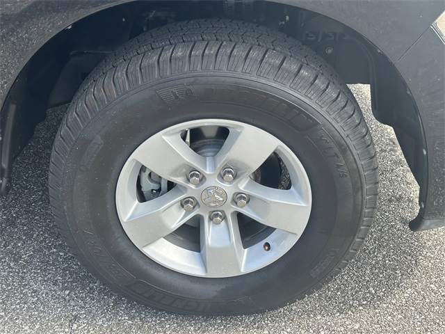 2017 Ram 1500 Express photo 12