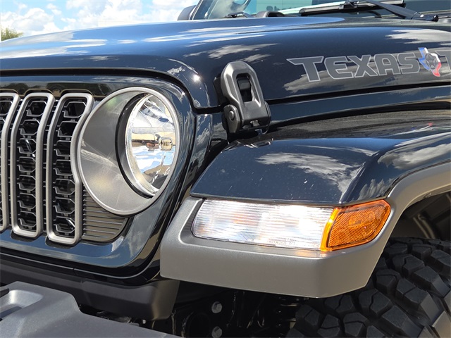 2025 Jeep Gladiator Sport photo 4