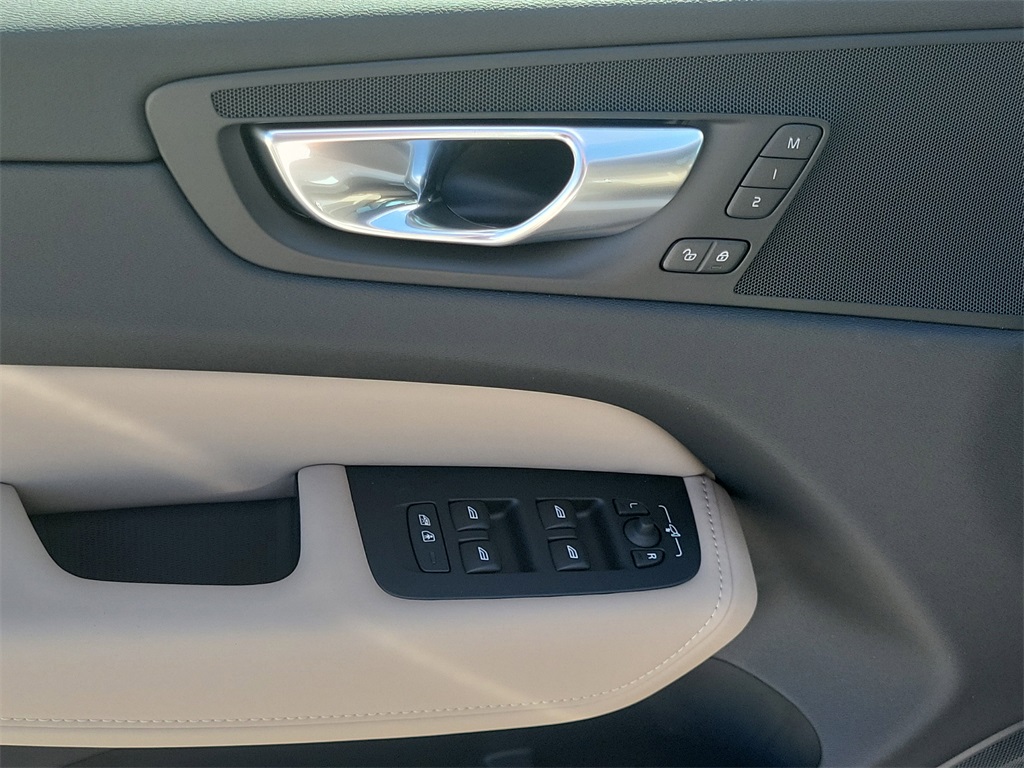 new 2026 Volvo XC60 Plug-In Hybrid car, priced at $60,745