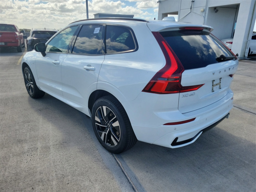 new 2026 Volvo XC60 Plug-In Hybrid car, priced at $60,745