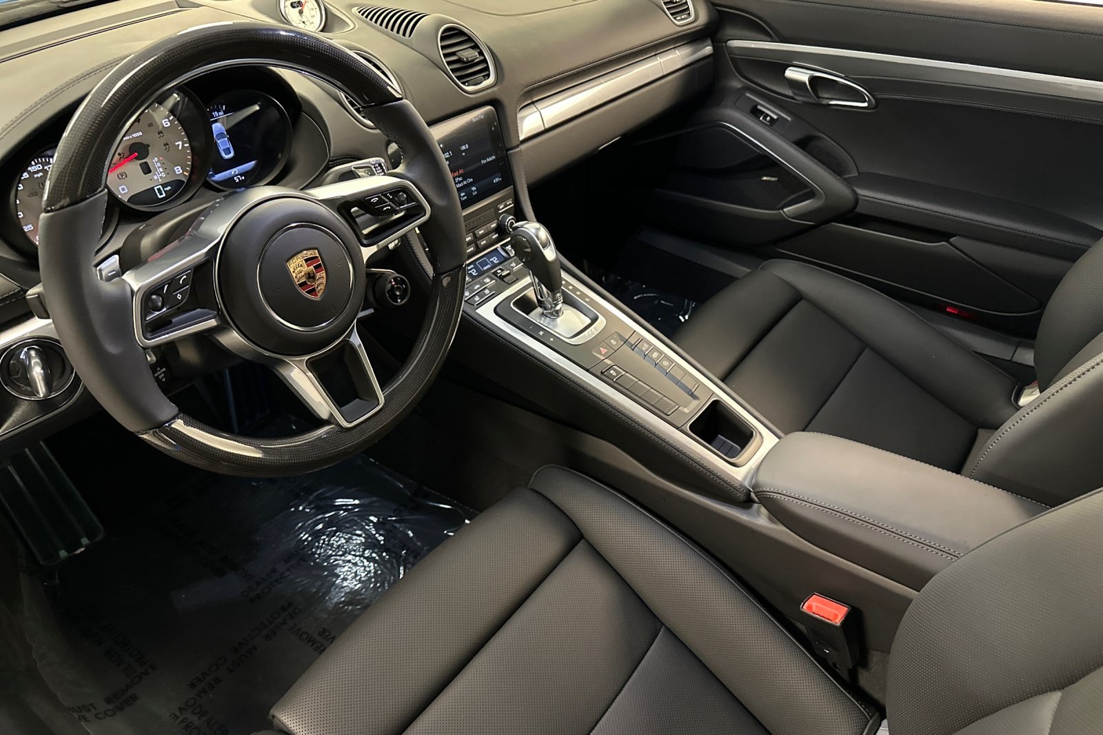 2025 Porsche Cayman S photo 4