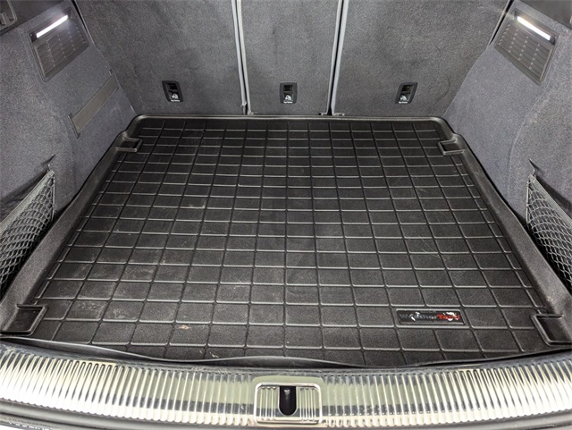 used 2022 Audi SQ5 car, priced at $37,981