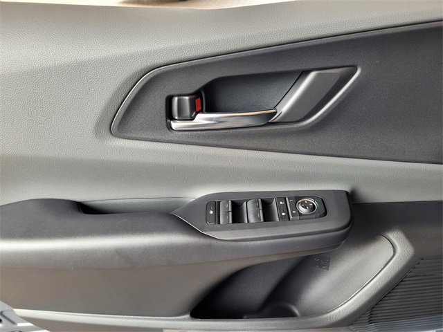 2026 Toyota Prius XLE photo 9