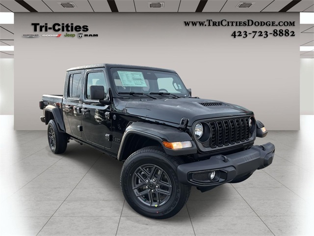 2026 Jeep Gladiator Sport S's photo