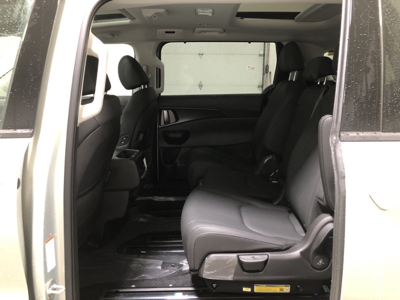 2026 Kia Carnival SX Prestige photo 17