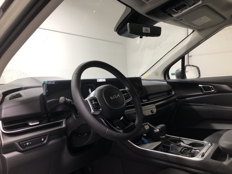 2026 Kia Carnival SX Prestige photo 21