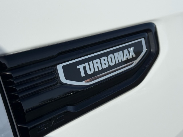 used 2025 GMC Sierra 1500 car, priced at $39,890