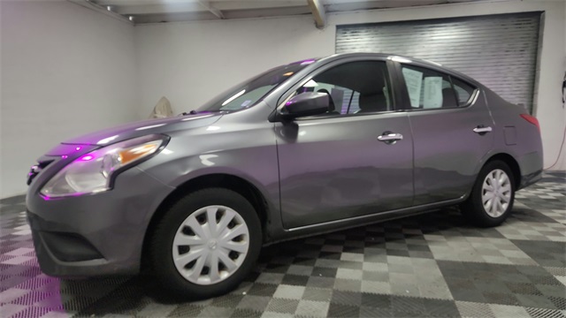 2016 Nissan Versa 1.6 SV FWD 2016 Nissan Versa 1.6 SV FWD