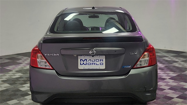 2016 Nissan Versa 1.6 SV FWD 2016 Nissan Versa 1.6 SV FWD