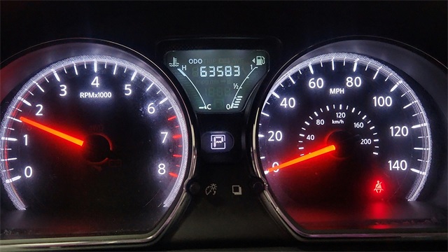 2016 Nissan Versa 1.6 SV FWD 2016 Nissan Versa 1.6 SV FWD