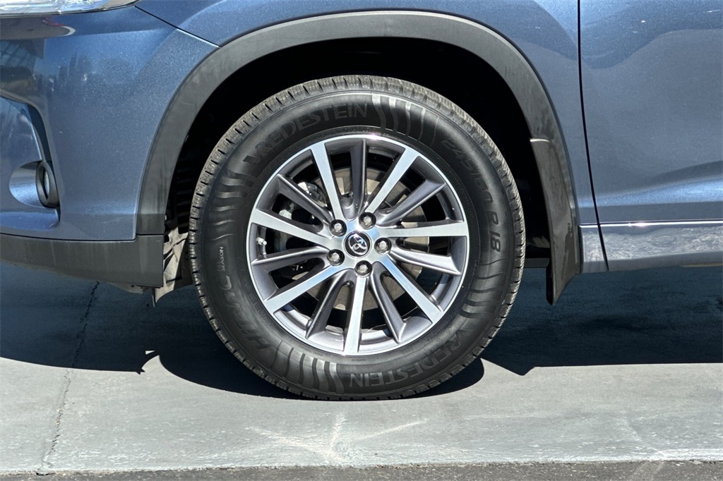 used 2017 Toyota Highlander car, priced at $22,921