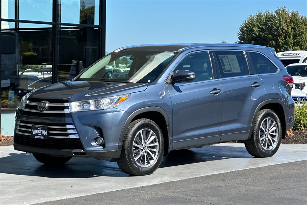 used 2017 Toyota Highlander car, priced at $22,921