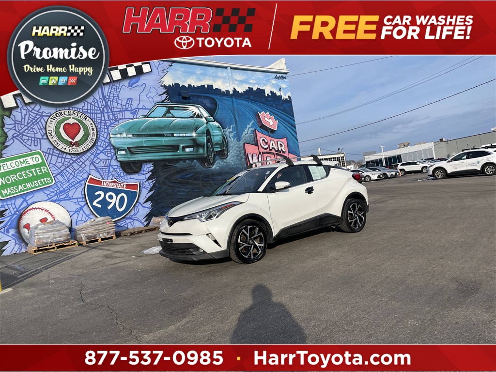 2019 Toyota C-HR Limited's photo