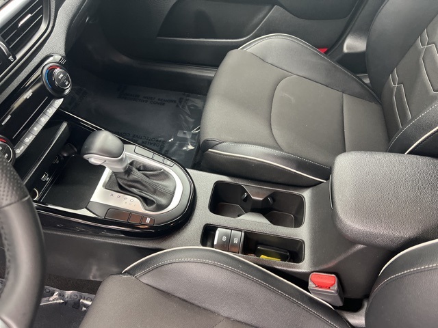 2022 Kia Forte GT-Line photo 14
