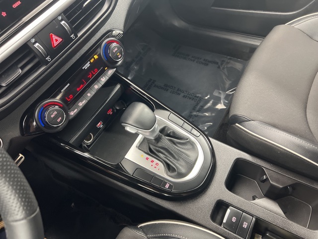 2022 Kia Forte GT-Line photo 18