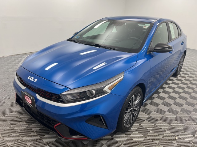 2022 Kia Forte GT-Line photo 2