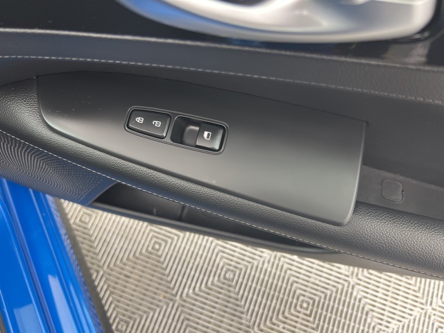 2022 Kia Forte GT-Line photo 23