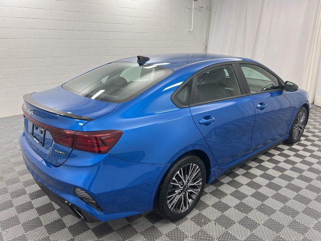 2022 Kia Forte GT-Line photo 5