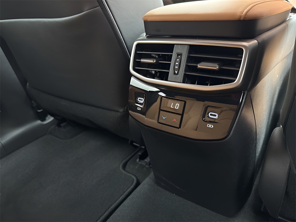 2024 Lexus RX 350 Premium photo 3