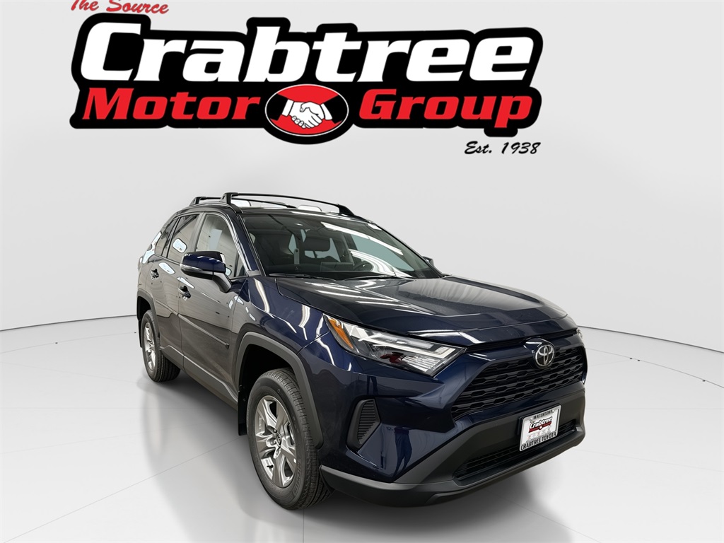 2025 Toyota RAV4 XLE's photo
