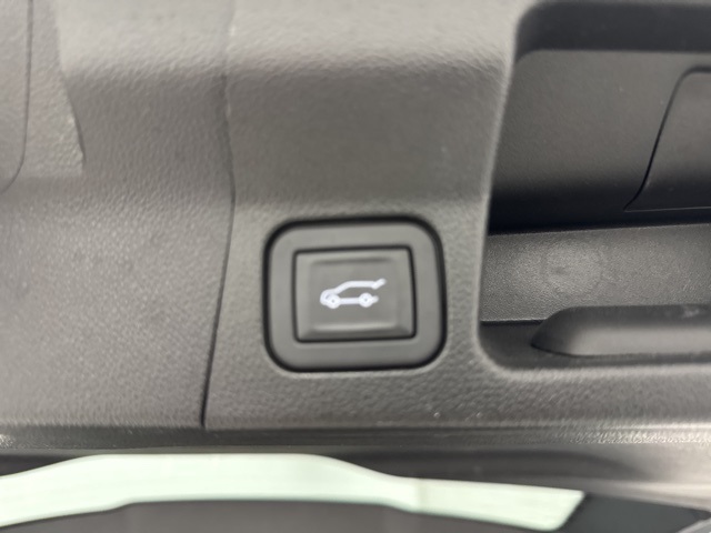 used 2023 GMC Acadia car, priced at $28,988