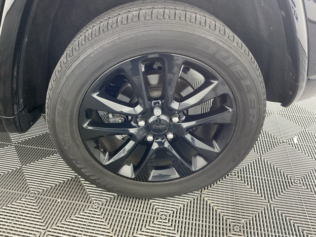 used 2021 Jeep Grand Cherokee car, priced at $23,998