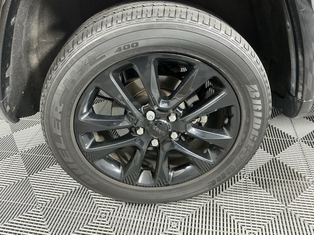 used 2021 Jeep Grand Cherokee car, priced at $23,998