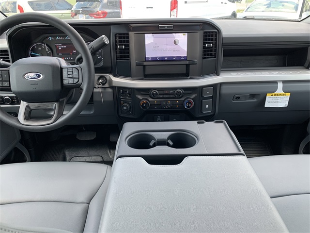 2025 Oxford White Ford Super Duty F-350 DRW XL 4X4 Truck