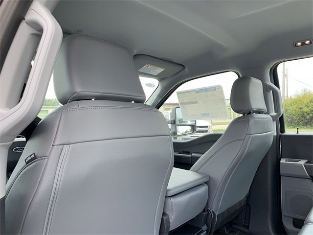 2025 Oxford White Ford Super Duty F-350 DRW XL 4X4 Truck
