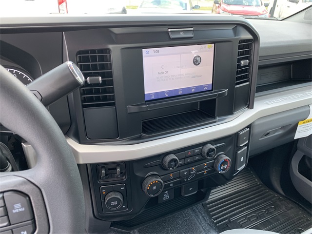 2025 Oxford White Ford Super Duty F-350 DRW XL 4X4 Truck