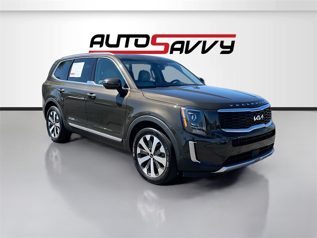 2022 Kia Telluride S's photo
