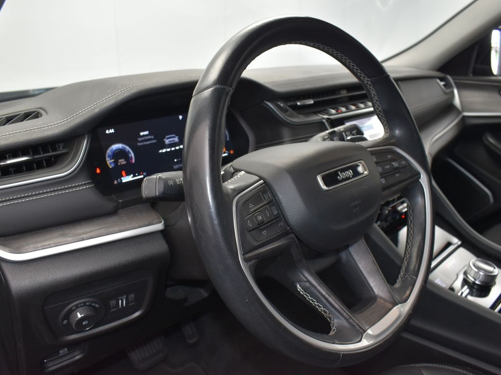 2021 Diamond Black Crystal Pearlcoat Jeep Grand Cherokee L Limited 4X4 SUV