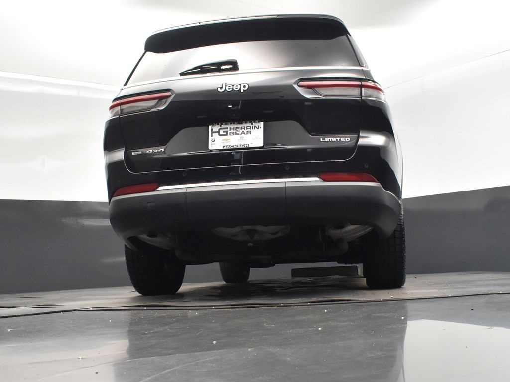 2021 Diamond Black Crystal Pearlcoat Jeep Grand Cherokee L Limited 4X4 SUV