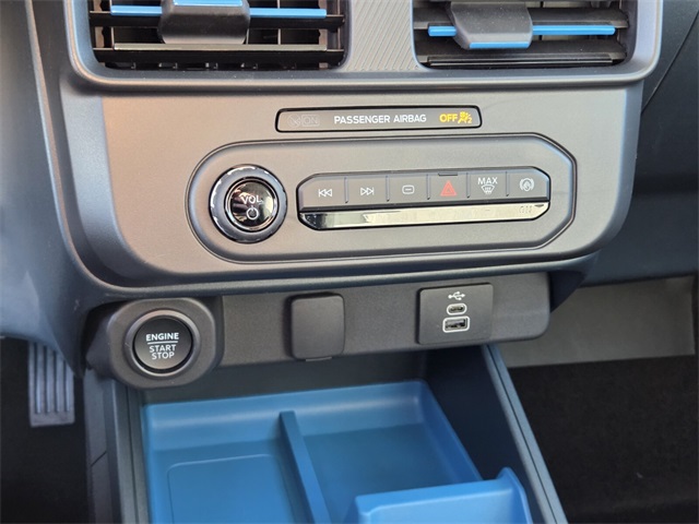 New 2025 Ford Maverick XLT 4D Crew Cab