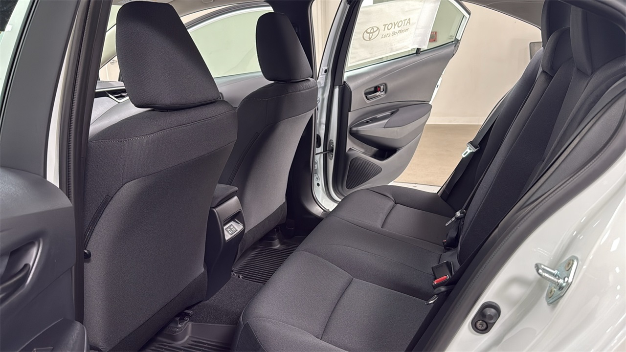 2026 Toyota Corolla LE photo 15