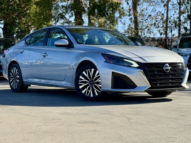 2023 Nissan Altima SV