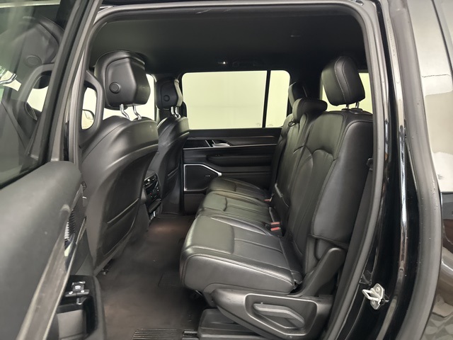 2023 Diamond Black Crystal Pearlcoat Jeep Wagoneer L Series II 4X4 SUV