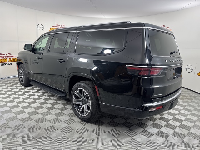 2023 Diamond Black Crystal Pearlcoat Jeep Wagoneer L Series II 4X4 SUV